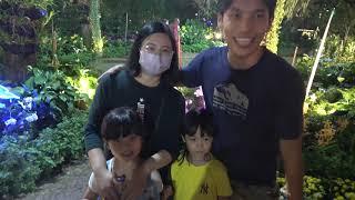 The Han family @ The Fo Guang Shan Dong Zen Buddhist Temple  Jenjarom  Selangor  West Malaysia