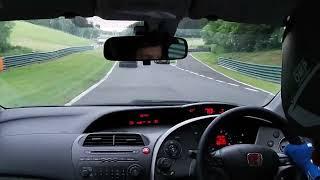 Civic Type R Fn2 vs M3 E46 - Cadwell Park