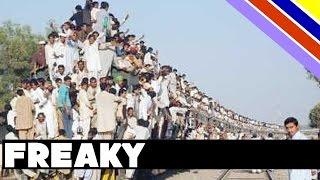 India Crowded Trains dangerous but popular