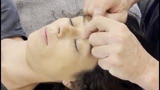 Face massage. How to start a Raynor massage by relaxing the face scalp and jaw & diagnose tension.
