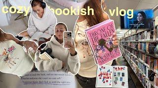 cozy book-ish vlog ️ reading journal reading vlog library + barnes trip & more