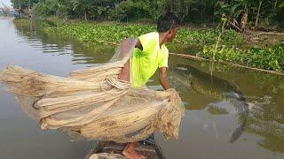 Best Net Fishing - Traditional Cast Net Fishing in Village River - Fishing by cast net
