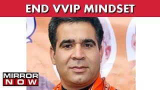 BJP Leader Ravinder Raina Allegedly Thrashes Man In Jammu & Kashmir I The News