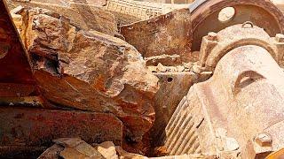 Most Amazing satisfying Rock crushing in action.Amazing Quarry primary rock crushing machine working