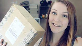 UNBOXING  Quarterly YA Box