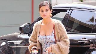 Selena Gomez Spends Easter With Friends After Justin Parties On A Yacht With New Brunette