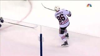 Teravainen fires shot through traffic to score