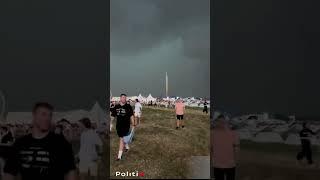 Na festivale Pohoda sa pri búrke zranilo niekoľko ľudí