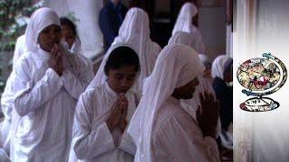 What Really Goes On At Mother Teresas Mission In India? 2001