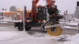 Snow removal Doosan Dx140W Volvo L60G and JCB 409