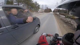 Epic Moped Police Chase Getaway  Pepper spray on the FACE  77cc Stage6 Derbi