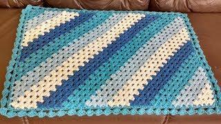tapete quadrangular em  diagonal em crochê muito fácil de fazer--Cristina crochê