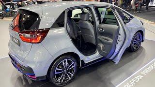 New HONDA JAZZ 2023 FACELIFT - practicality test & CRAZY magic seats demonstration