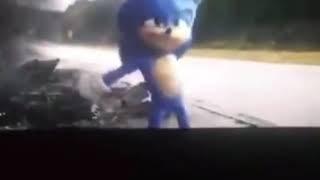Sonic does the floss