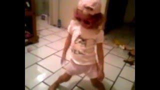 MENINA de APENAS 3 ANOS DANCANDO FUNK