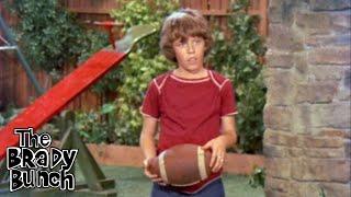 Bobby Brady Lies about Knowing a Football Star