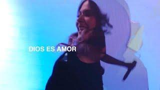 Dios es amor - Un Corazón EN VIVO Videoclip oficial HD