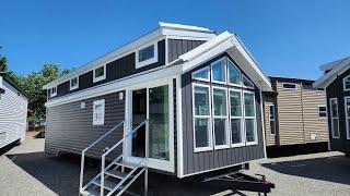 AMAZING TINY HOME TO HIT THE MARKET CHECK IT OUT