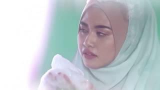 Malaysia shampoo advert - with hijab on