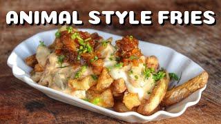 IN AND OUT Animal Style Fries - die BESTEN POMMES der Welt - SELBST GEMACHT - BBQ-Video - 0815BBQ