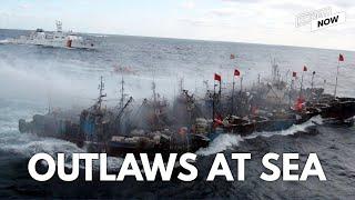 Dramatic capture operation of illegal Chinese fishing vessels in the Korea Sea