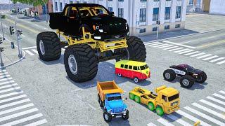 Monster Truck vs. Sergeant Lucas Police Car  Wheel City Heroes WCH - Fire Truck Cartoon for Kids