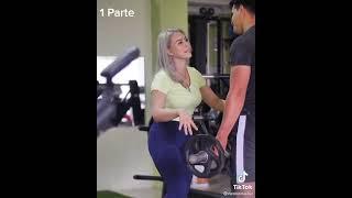 Mujeres se emocionan en el gym Broma del pepino