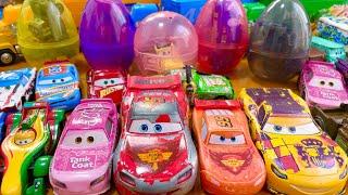 【lightning mcqueen toys collection】おもちゃのトミカカーズのラウール、トドロキ、はたらくくるま