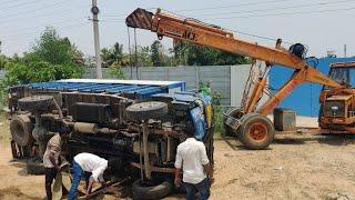 mine goods truck accident lifting with hydra crane