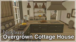 Bloxburg - Overgrown Cottage House Speedbuild interior + full tour