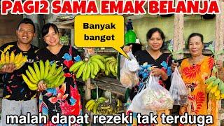 PAGI2 JALAN SAMBIL BELANJA MALAH DAPAT REZEKI TAK TERDUGAJUALAN PISANG DI KAKANGKU