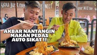 AKBAR GAK KUAT MAKAN PEDAS  + SESI CURHAT ????