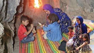 A Night in the Wild  The Story of a Nomadic Woman and Her Children in a Cave