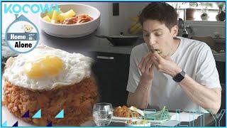 Todays lunch menu Fabians Kimchi Fried Rice  l Home Alone Ep 447 ENG SUB