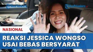 DIVONIS 20 TAHUN Jessica Wongso Tersenyum Lambaikan Tangan Usai Saat Keluar Lapas Jakarta Timur