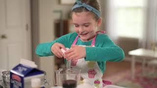 Adorable 6-Year Old Has Her Own Cooking Show - Chef Paisley Makes Pancakes