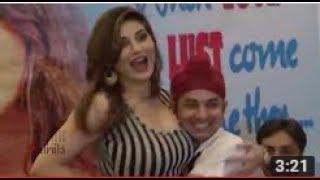 Bollywood Celebrities Weird Moments Caught On Camera