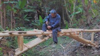 Grandpa Amu creates a wooden arch bridgeno nailsvery powerful craftsman