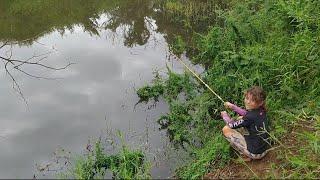 ESTREANDO MINHA VARA DE ANZOL NOVA  SERÁ QUE PEGUEI ALGUM PEIXE?