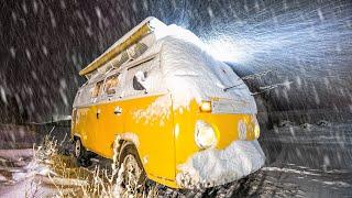 Surviving a Snowstorm in a Van - Van Camping For Emergency