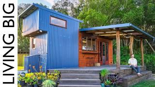 Zero Utility Bills And Ultimate Freedom In This Epic OFF-GRID Tiny House