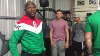 floyd mayweather at RGBA in riverside ca - EsNews Boxing