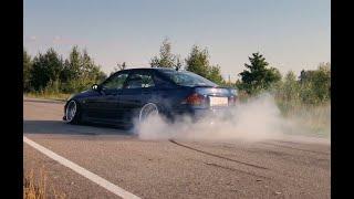 Slammed Lexus IS200 Burnout