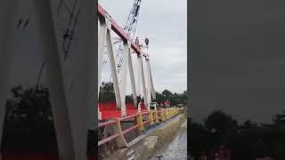 Pemasangan Rangka Jembatan Wailola BULA