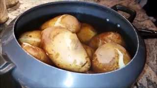 How to Peel a Potato fast and easy  Peel a Potato with your Bare hands in Cold Water