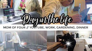 DAY IN THE LIFE   HOW I YOUTUBE WHILE WORKING FULL-TIME AND RAISE FOUR KIDS 