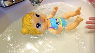 Giving Baby Alive Baby Shark Doll a Real Bath