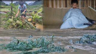 Orphan boy Nam spent a night of heavy rain with floodwaters flooding the floor full of fear