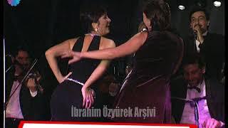 Hülya Avşar karnı burnunda hamile ama Sibel Canla popo dansına dayanamıyor 1997