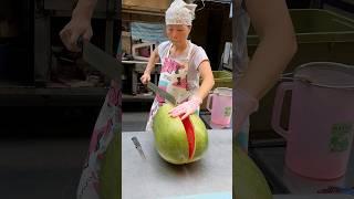 Amazing Taiwanese Giant Watermelon Juice - Fruit Cutting Skills